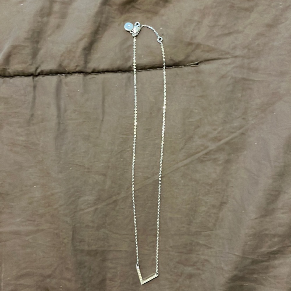 Michael Kors v necklace, silver, shiny - Picture 2 of 5